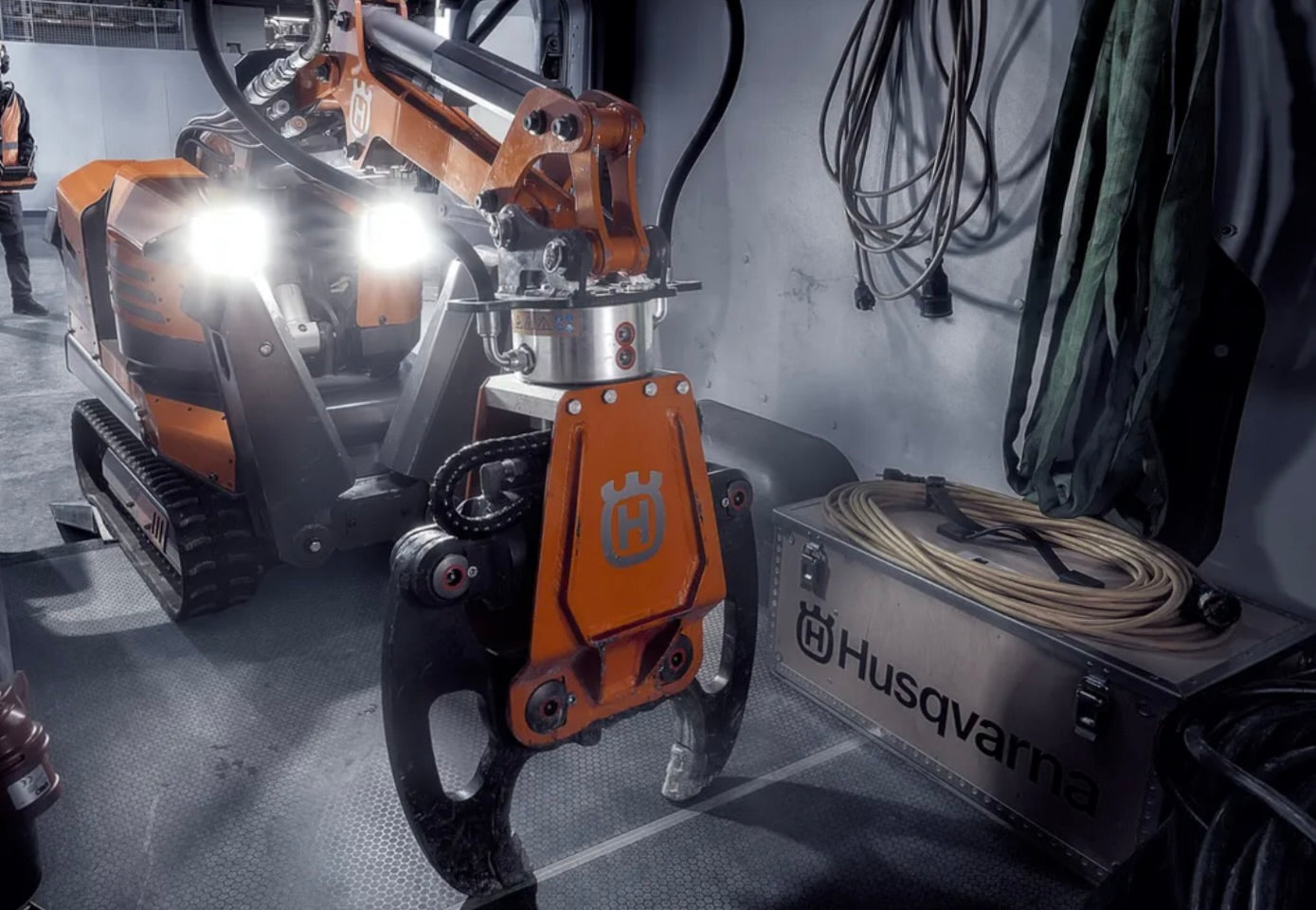 ROBOTS DE DEMOLICIÓN Husqvarna DXR 95